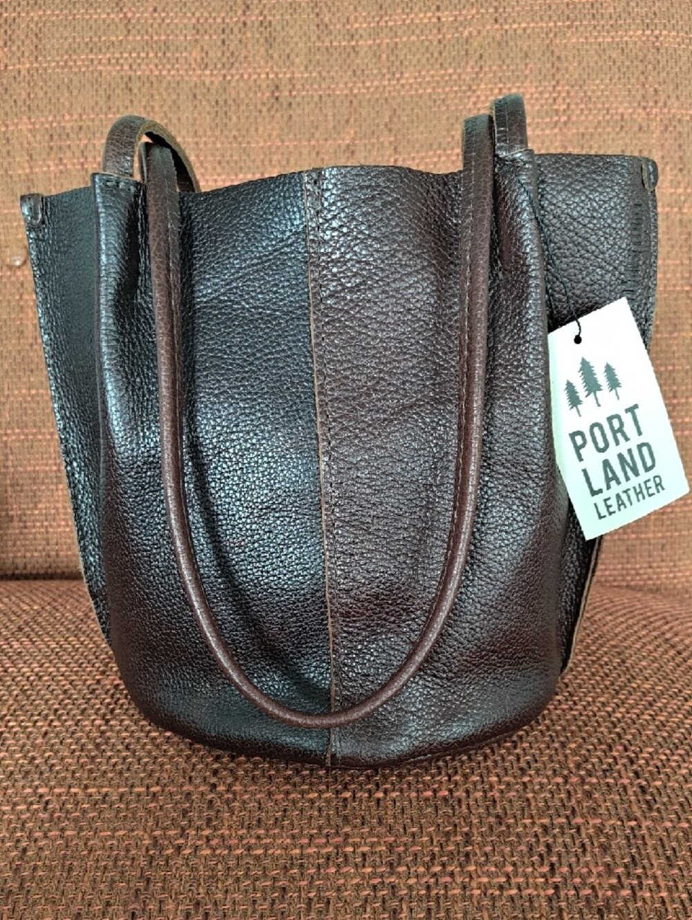 Portland Leather 'Almost Perfect' Devan Bucket Tote In Coldbrew (Classic Size) - Picture 2 of 8